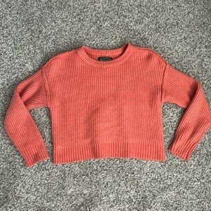 American Eagle salmon colored Crop Oversized Sweater